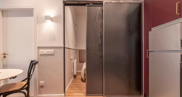 We Fix Closet Sliding Door in Citrus Park, FL 